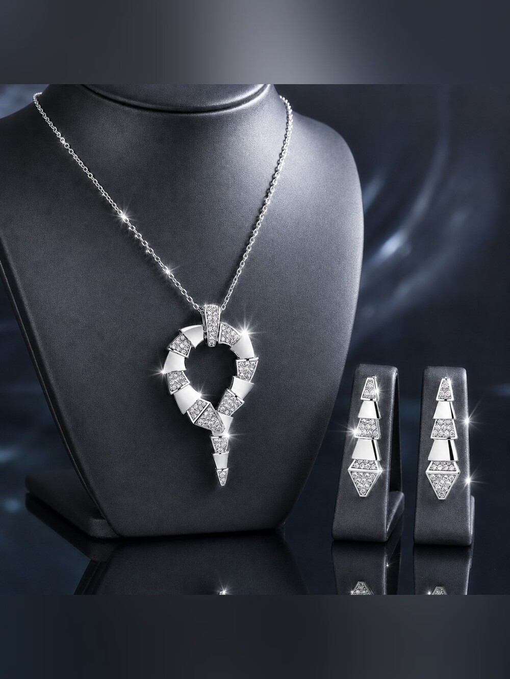 Fashion Designer-Inspired Charm Jewelry Set 2-Piece Snake Necklace  Earrings